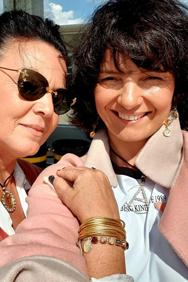 We both love powder pink and gold!