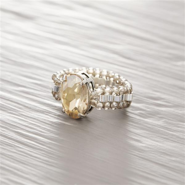 TIRAMISU. Ring with a big crystal