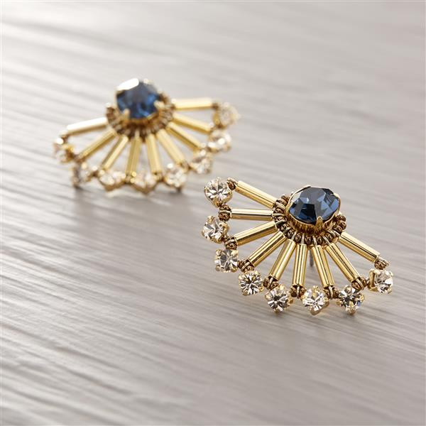 TAKE A BOW. Fan-shaped earrings with blue crystals