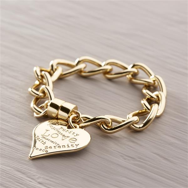 Love me. Chain bracelet with a heart