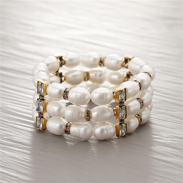 CONTINUUM. Pearl bracelet 
