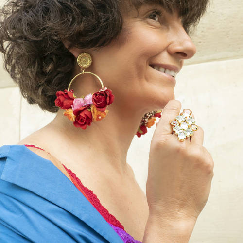LA DONNA. Hoops with red and orange flowers
