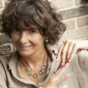 NOBODY CAN GET US. Chain bracelet with pearls