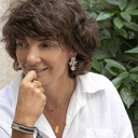 Graceful. Delicate ring with marbles