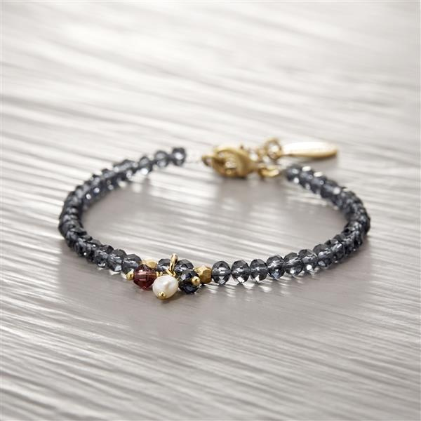 LITTLE PLEASURES. Bead bracelet