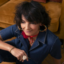 New rules. Delicate bracelet with crystals