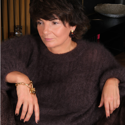 So much love. Bracelet with heart-shaped pendants