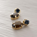 CLEAR VIEW. Drop earrings with crystals