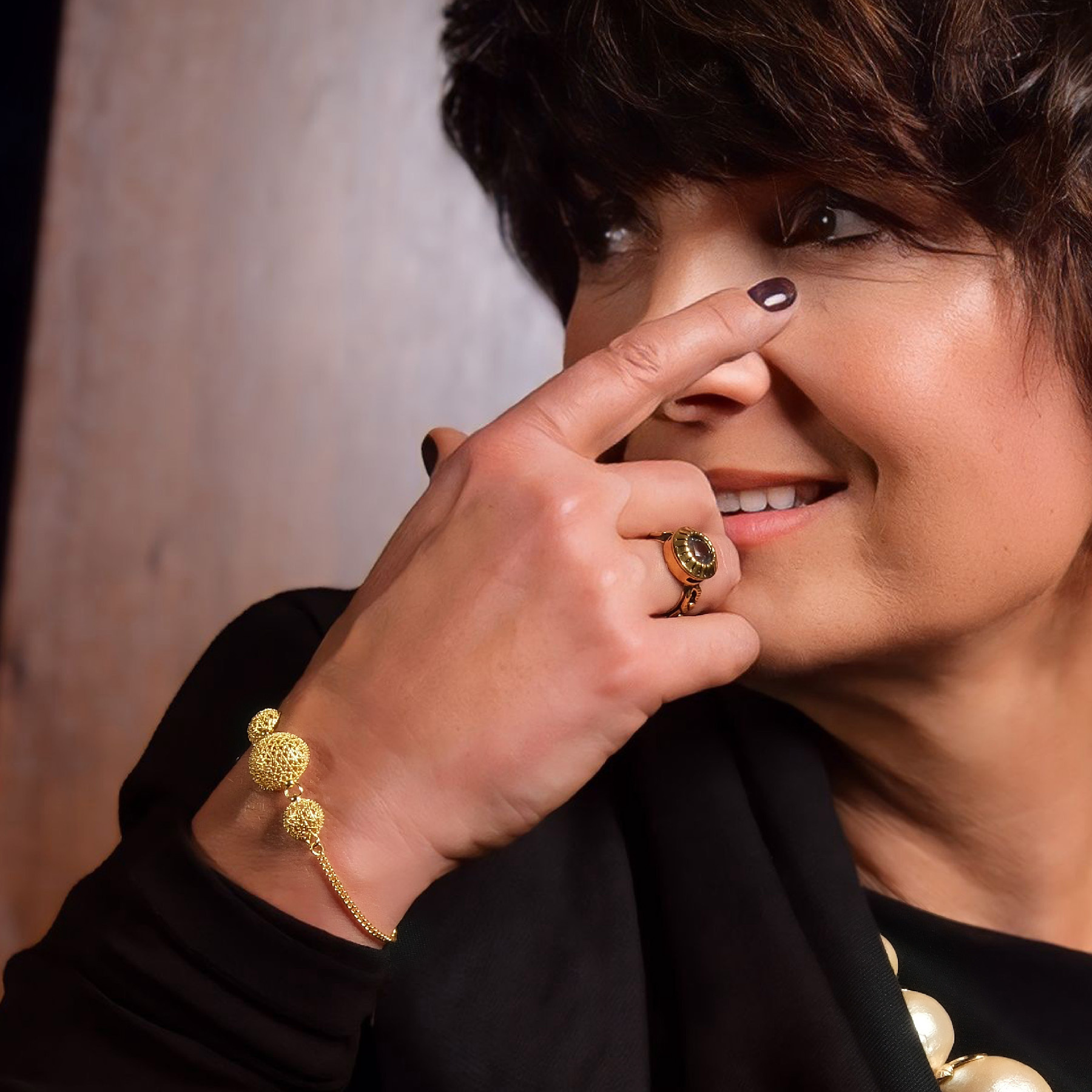 LONG ISLAND. Simple ring