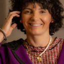 Loose. Necklace with pearls and chains