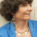 READY TO GO CRAZY. Short necklace with coins