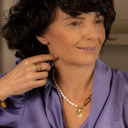 Loose. Necklace with pearls and chains