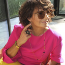 MORTICIA. Double ring with flowers