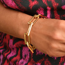 MATCH FOR A SUIT. Chain bracelet