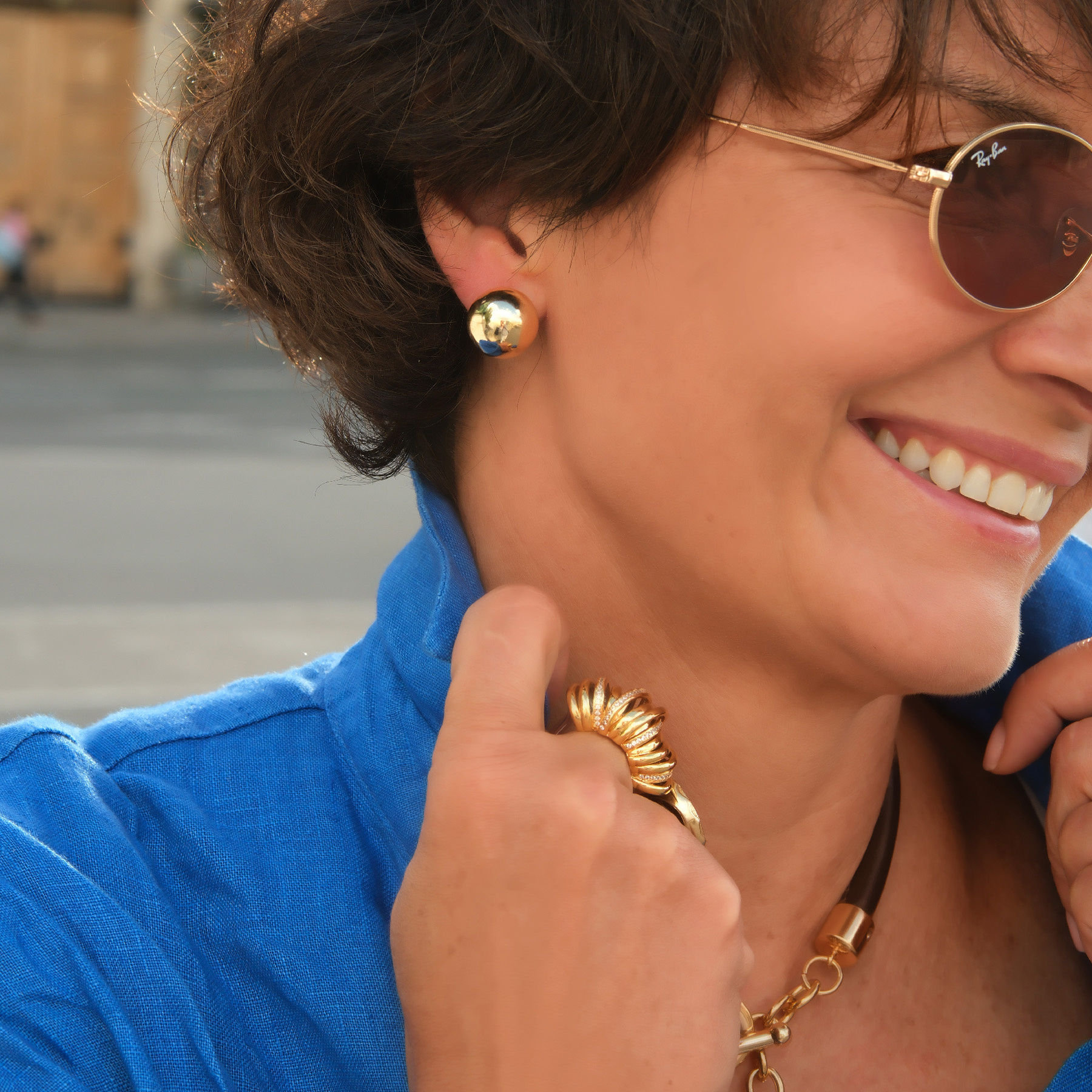 LITTLE DELIGHTS. Small stud earrings