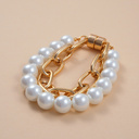 NOBODY CAN GET US. Chain bracelet with pearls