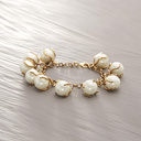 You can go your own way. Bracelet on a chain