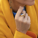 BLUE EYES. Delicate ring