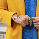 BLUE EYES. Delicate ring