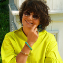 OCTAGON IN GOLD. Cuff bracelet