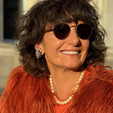 Bons Desejos. Small hoops with crystals