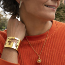 MY GLOBE. Short pendant