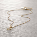 NICETIES. Necklace with a pearl