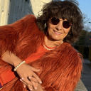 Bons Desejos. Small hoops with crystals