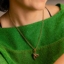 THE NATURE OF THE BEES. Short pendant with a bee