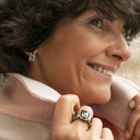 Bons Desejos. Small hoops with crystals