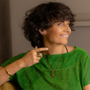 THE NATURE OF THE BEES. Short pendant with a bee