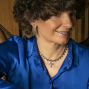 NICKI. Drop earrings