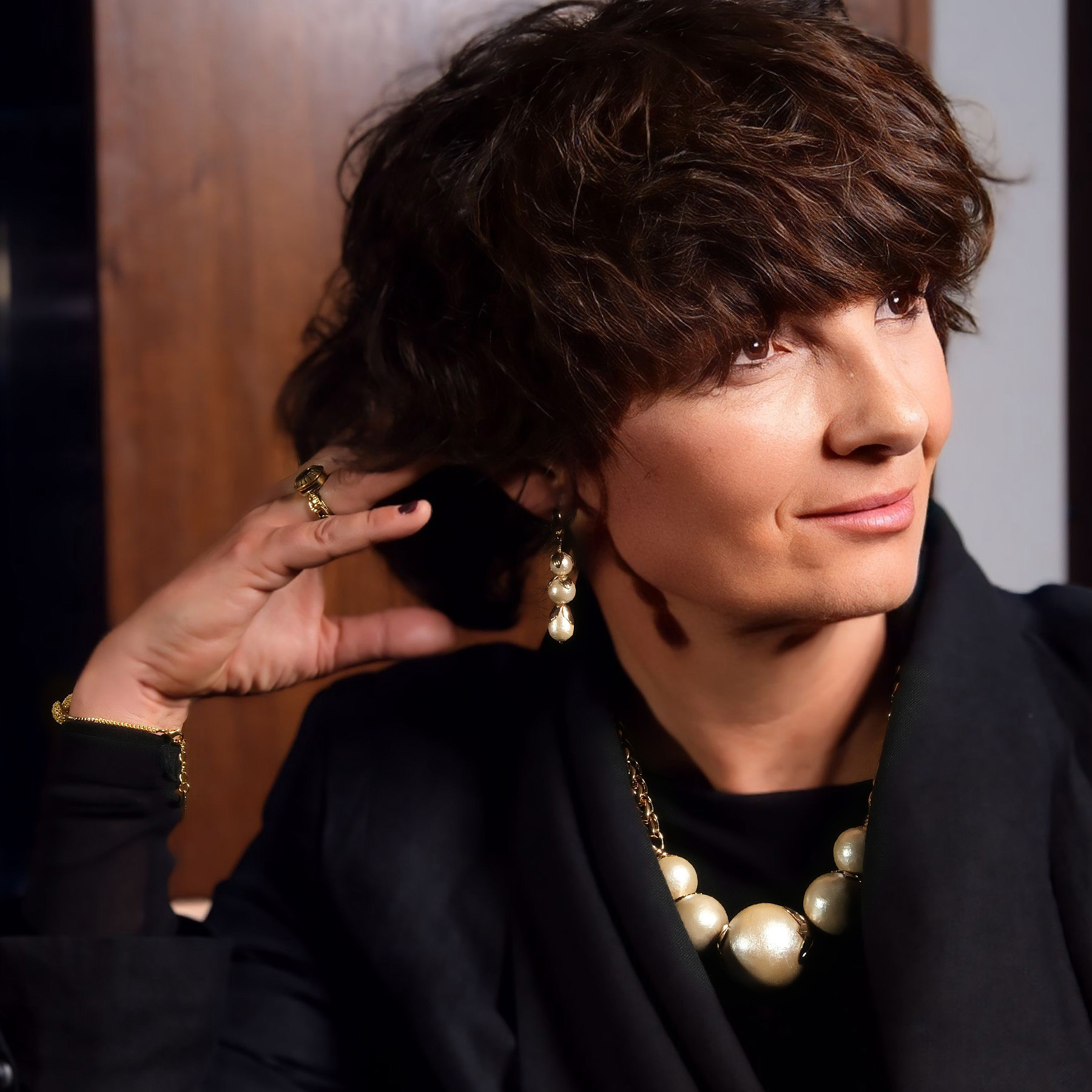 LONG ISLAND. Simple ring