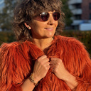 DELICATE, MAGICAL. Crystal studs