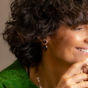 CLEAR VIEW. Drop earrings with crystals