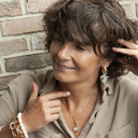 NOBODY CAN GET US. Chain bracelet with pearls