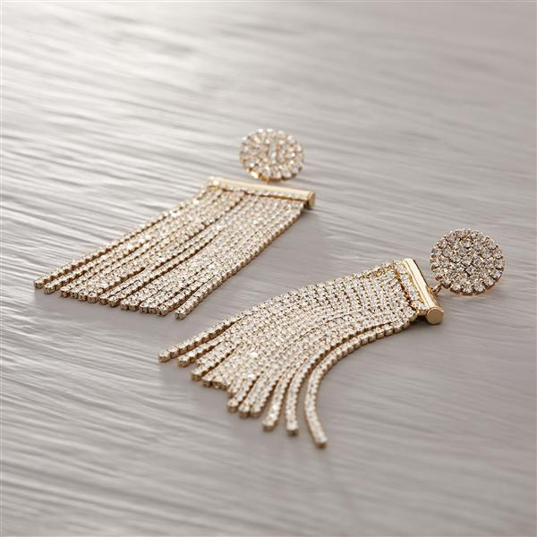 OLDSCHOOL GLAM. Drop earrings with crystals