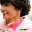 DOING MY OWN THING. Long necklace